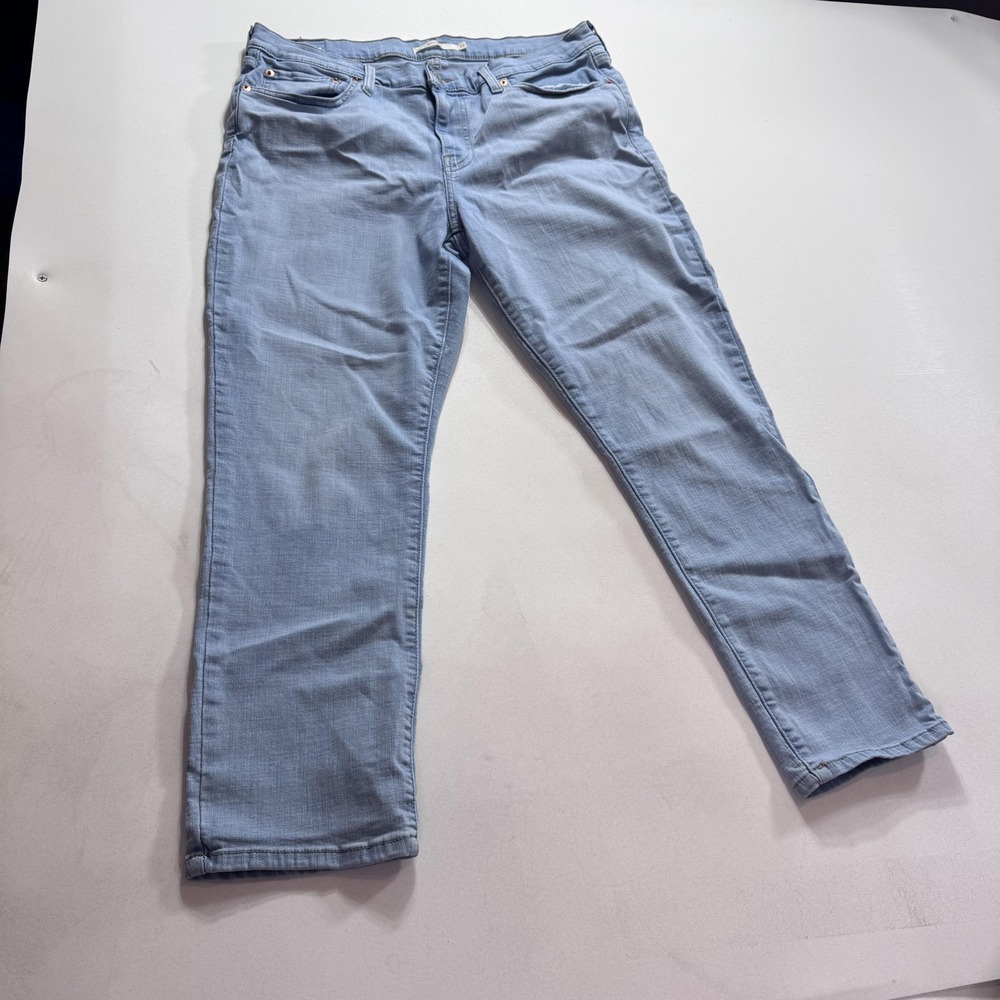 Levi's Boyfriend Jeans Womens 32 Blue Mid Rise‎ Relaxed Fit Light Wash Denim